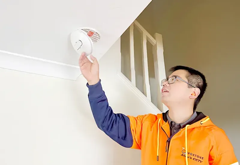 Installing smoke alarm